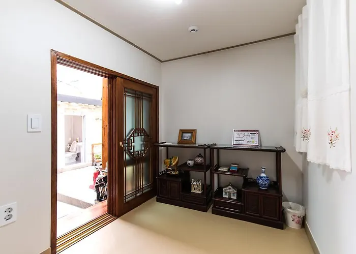 Hanok Suni Gasthuis